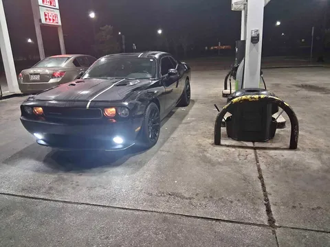 2013 Dodge Challenger SXT Coupe 2D