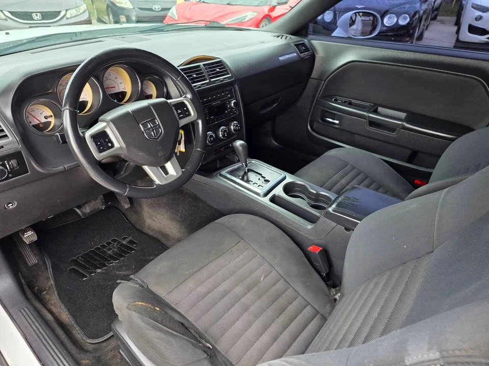 2013 Dodge Challenger 3rd Gen - Image 5 of 8
