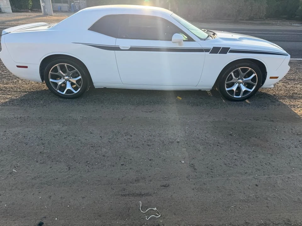 2013 Dodge Challenger 3rd Gen - Image 3 of 14