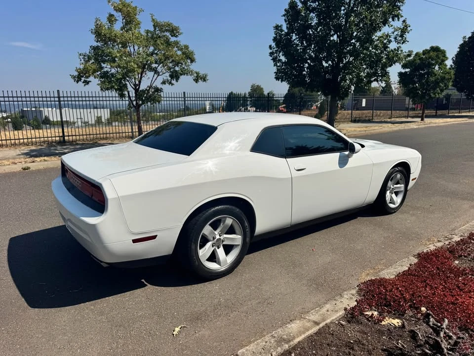 2013 Dodge Challenger 3rd Gen - Image 6 of 11