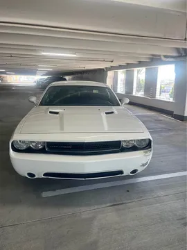2013 Dodge Challenger SXT Coupe 2D