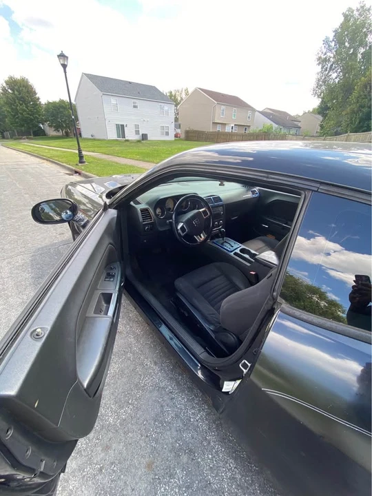 2013 Dodge Challenger 3rd Gen - Image 6 of 14