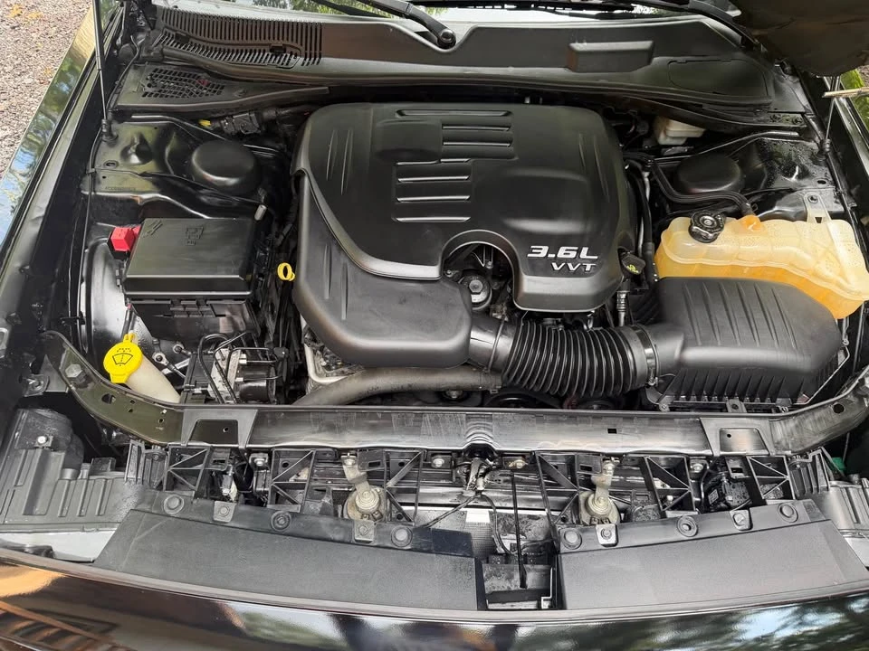 2013 Dodge Challenger 3rd Gen - Image 8 of 12