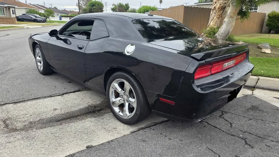 2013 Dodge Challenger 3rd Gen - Image 5 of 9