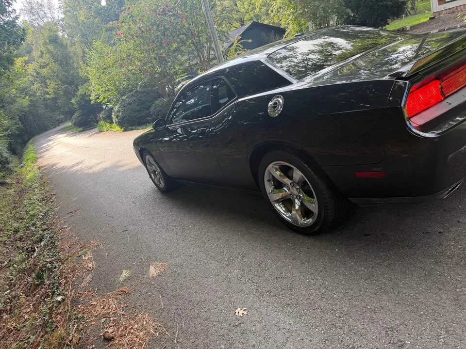2013 Dodge Challenger 3rd Gen - Image 3 of 12