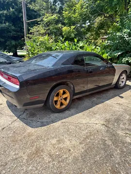 2013 Dodge Challenger SXT Coupe 2D