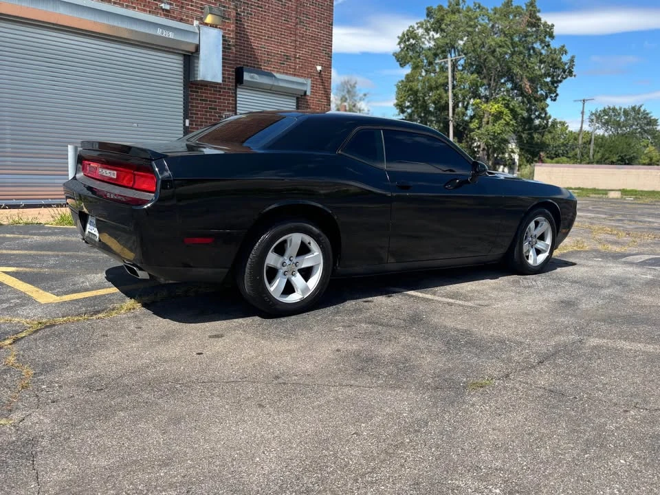 2013 Dodge Challenger 3rd Gen - Image 5 of 9