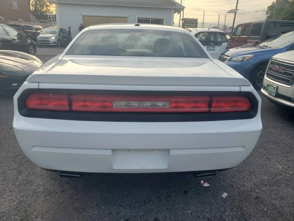 2013 Dodge Challenger 3rd Gen - Image 3 of 20
