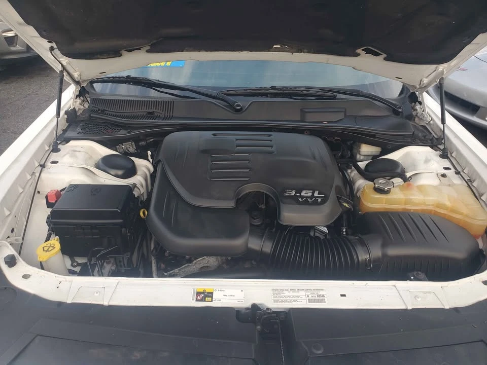 2013 Dodge Challenger 3rd Gen - Image 18 of 20
