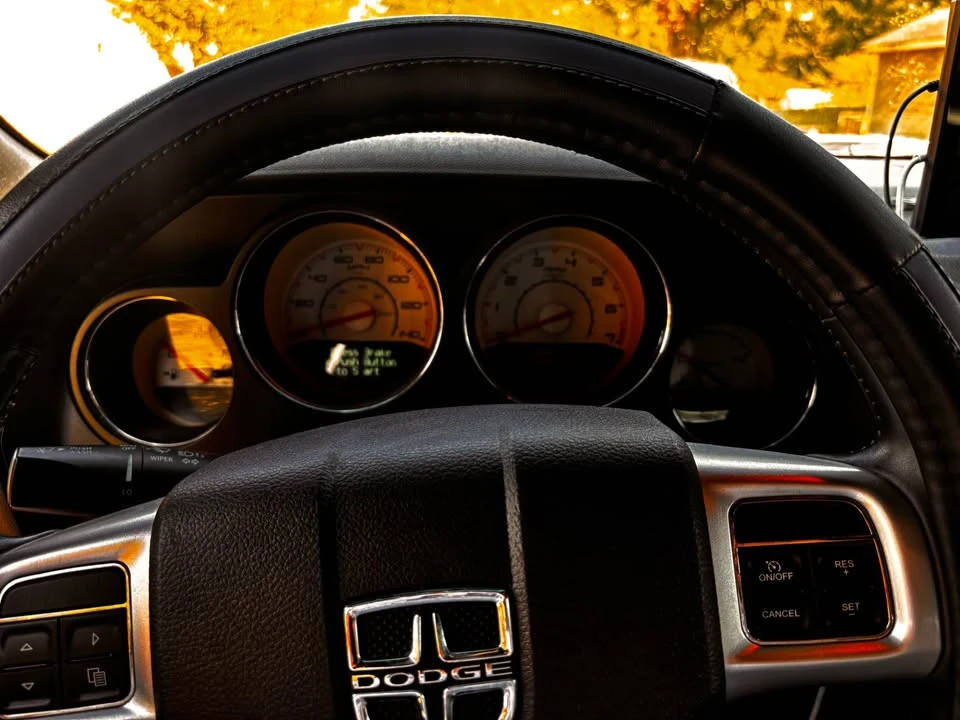 2013 Dodge Challenger 3rd Gen - Image 6 of 12