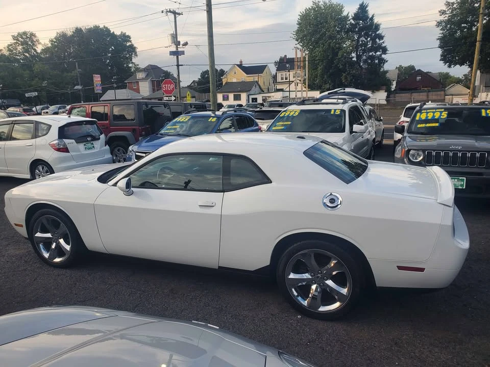 2013 Dodge Challenger 3rd Gen - Image 4 of 20