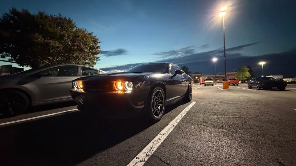 2013 Dodge Challenger 3rd Gen - Image 3 of 4
