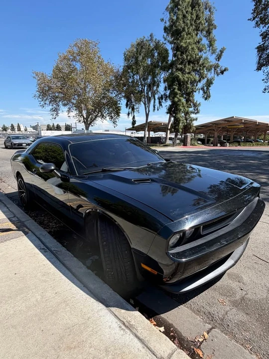 2013 Dodge Challenger 3rd Gen - Image 4 of 9