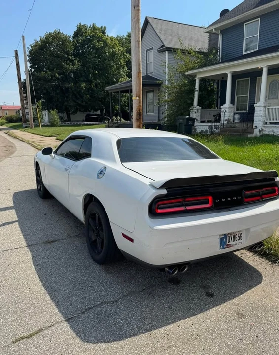2013 Dodge Challenger 3rd Gen - Image 2 of 6