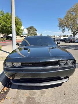2013 Dodge Challenger SXT Coupe 2D