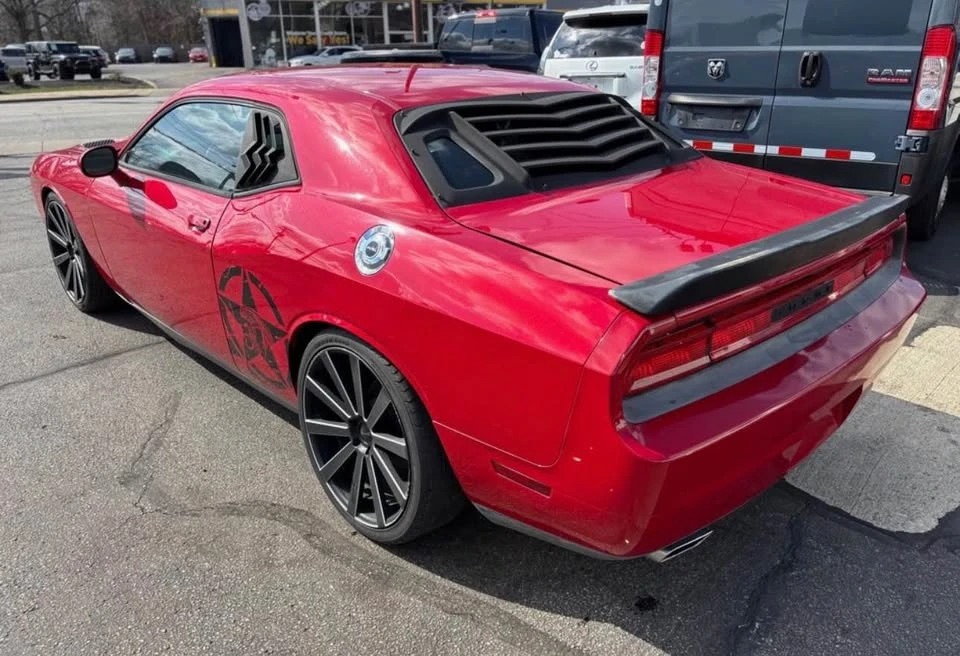2013 Dodge Challenger 3rd Gen - Image 7 of 9