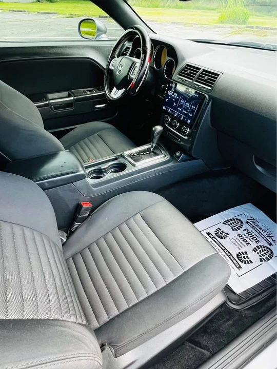 2013 Dodge Challenger 3rd Gen - Image 9 of 12