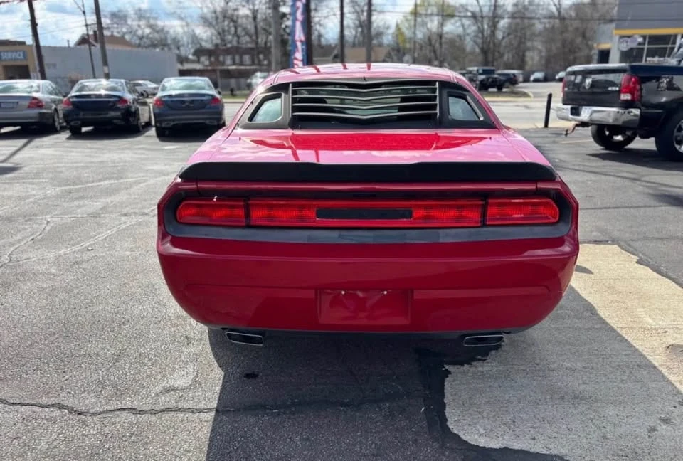 2013 Dodge Challenger 3rd Gen - Image 6 of 9