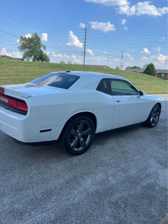 2013 Dodge Challenger 3rd Gen - Image 3 of 12