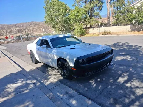 2013 Dodge Challenger SXT Coupe 2D