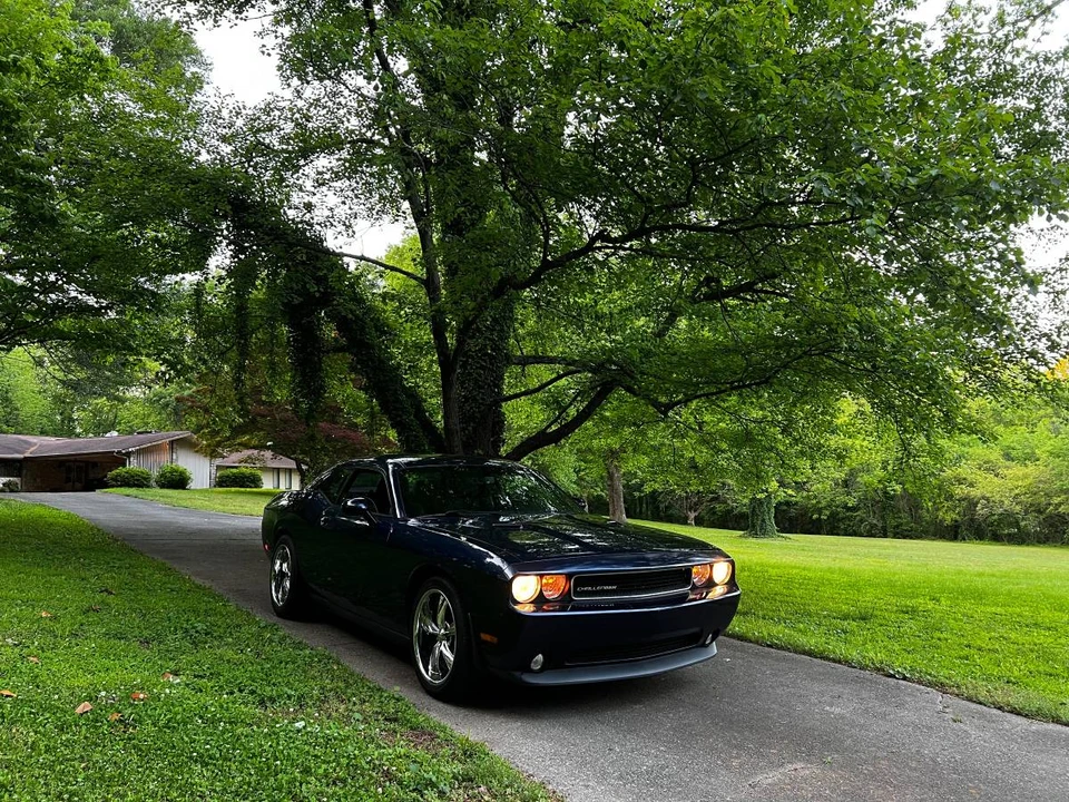 2013 Dodge Challenger 3rd Gen - Image 19 of 24