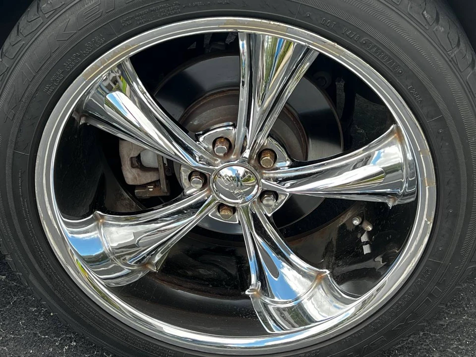 2013 Dodge Challenger 3rd Gen - Image 23 of 24