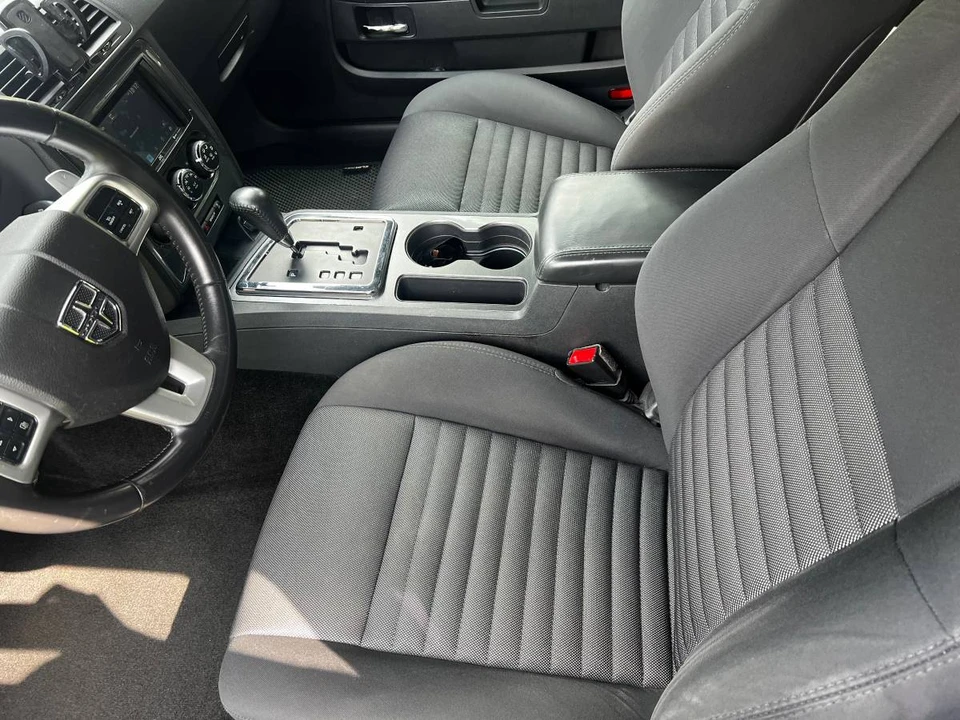 2013 Dodge Challenger 3rd Gen - Image 11 of 24