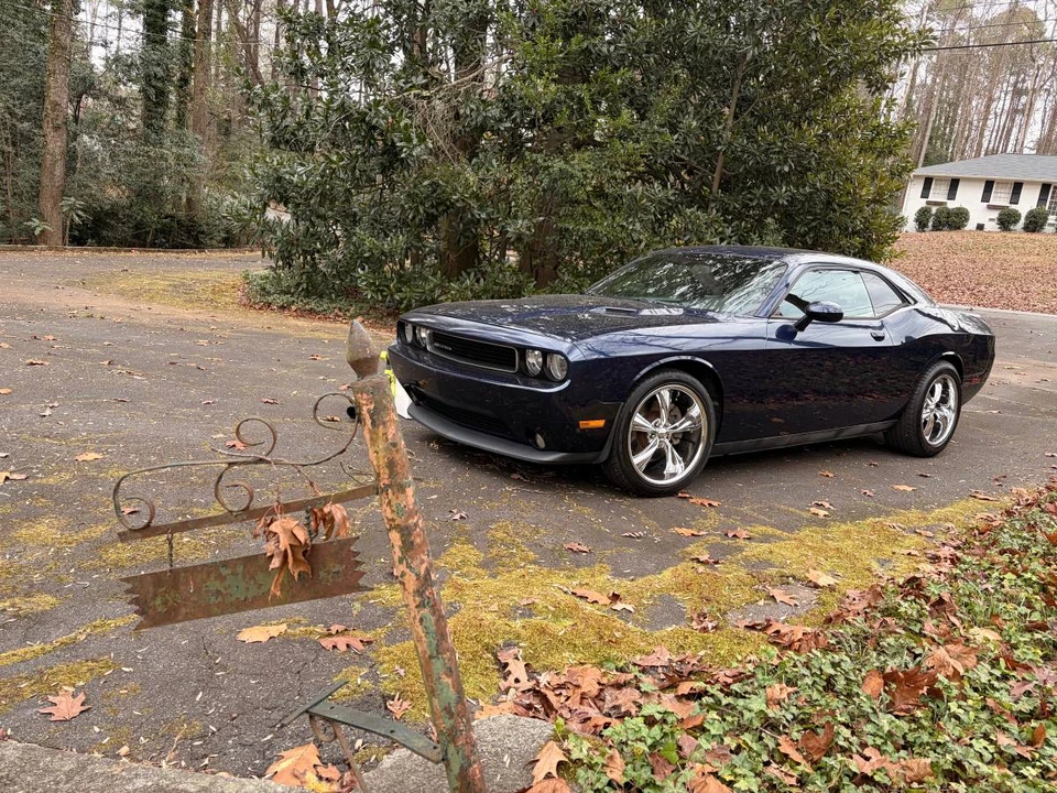 2013 Dodge Challenger 3rd Gen - Image 5 of 24