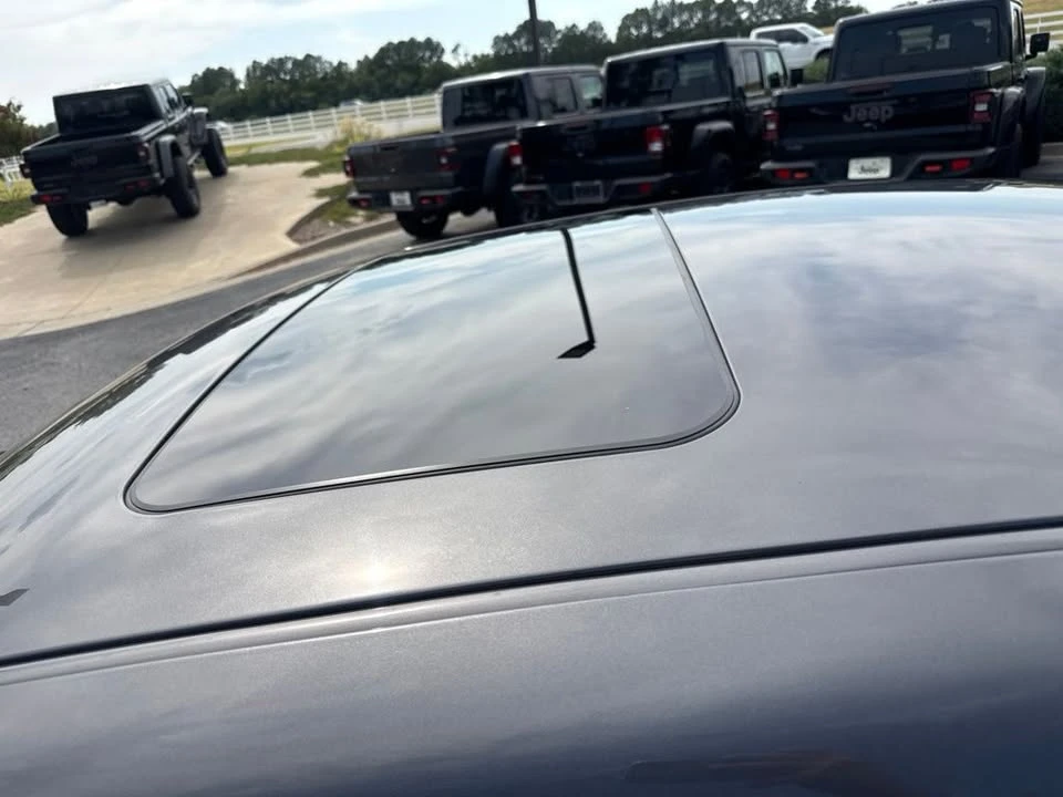 2013 Dodge Challenger 3rd Gen - Image 6 of 14