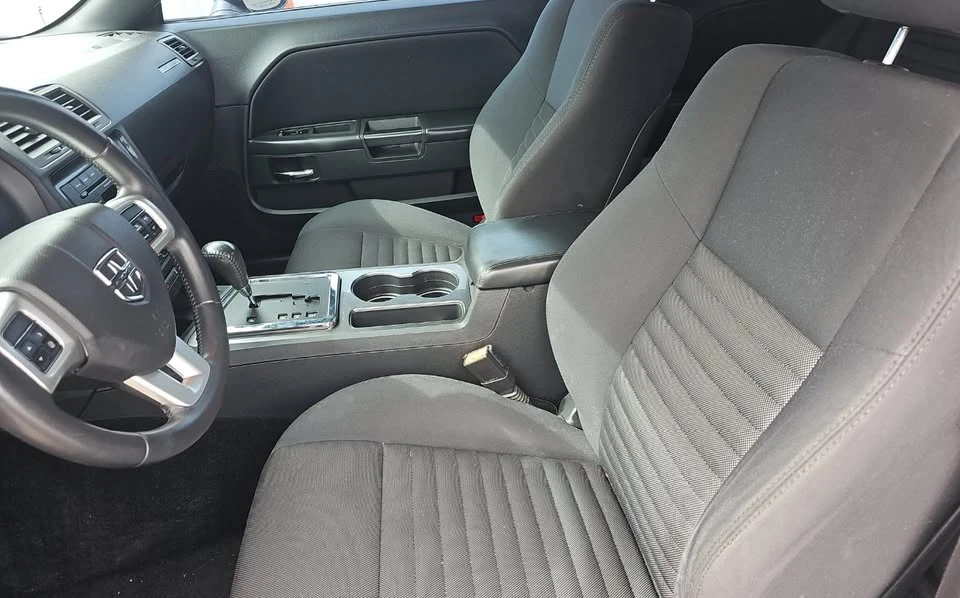 2013 Dodge Challenger 3rd Gen - Image 7 of 12