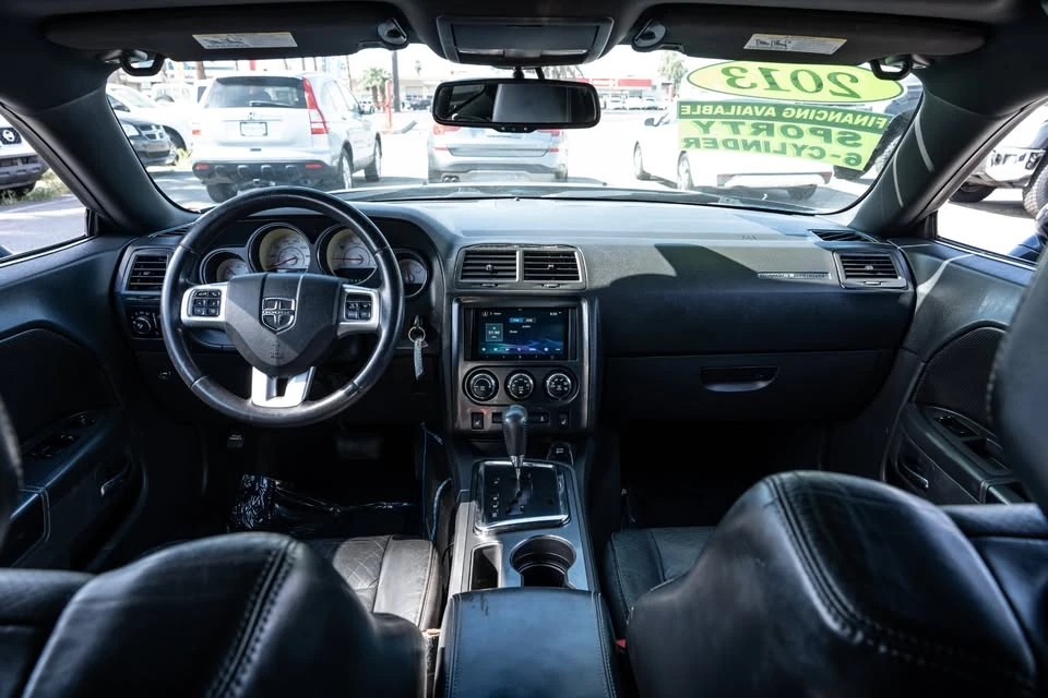 2013 Dodge Challenger 3rd Gen - Image 11 of 20