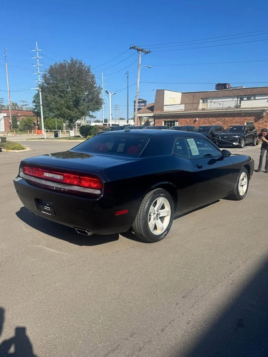 2013 Dodge Challenger 3rd Gen - Image 3 of 13