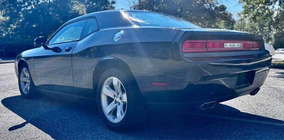 2013 Dodge Challenger 3rd Gen - Image 5 of 18