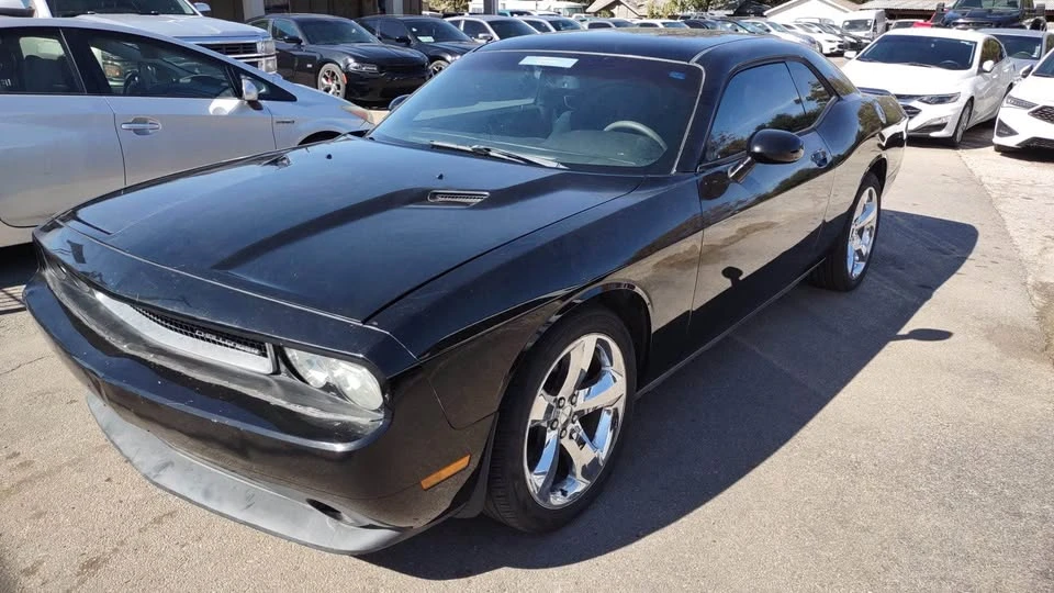 2013 Dodge Challenger 3rd Gen - Image 2 of 9
