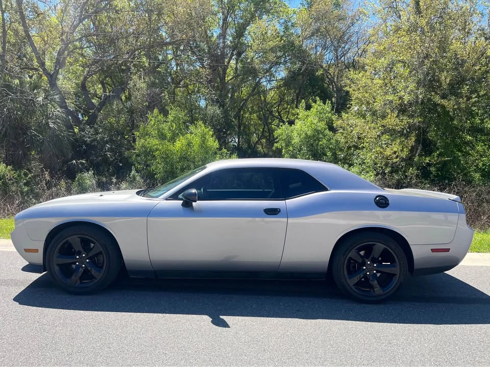 2013 Dodge Challenger 3rd Gen - Image 4 of 12