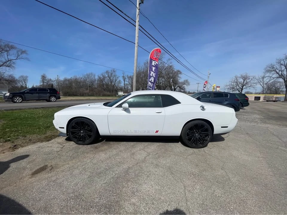 2013 Dodge Challenger - Image 2 of 7