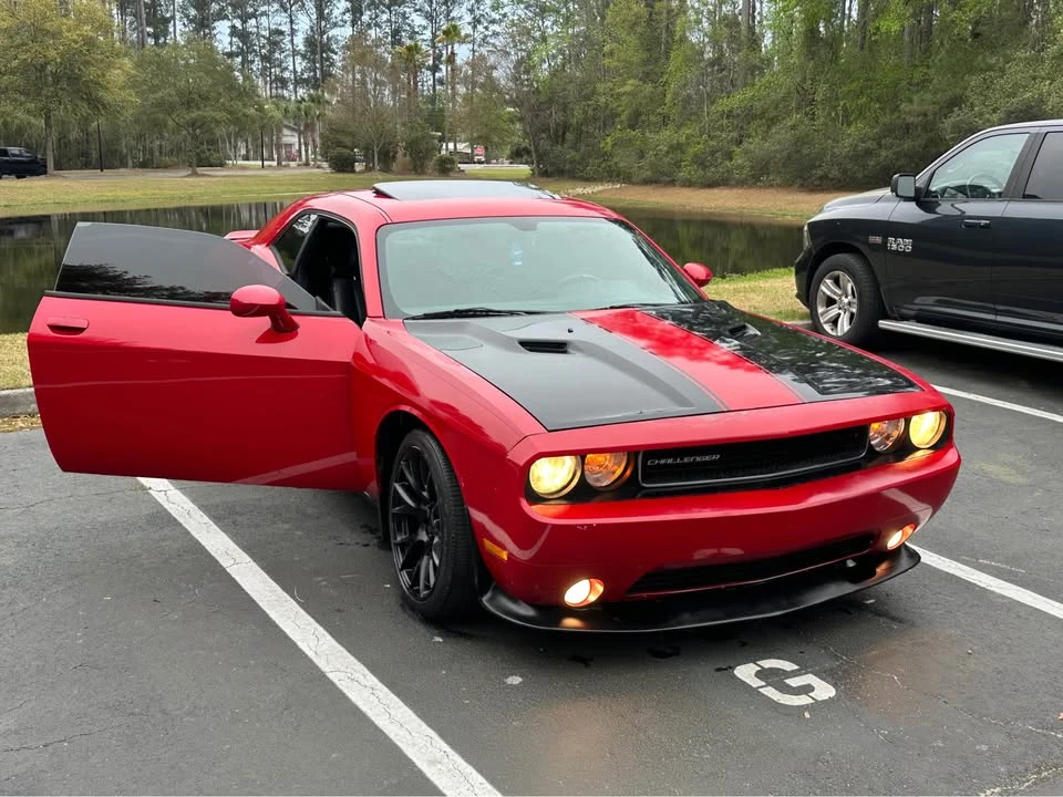 2013 Dodge Challenger - Image 8 of 12