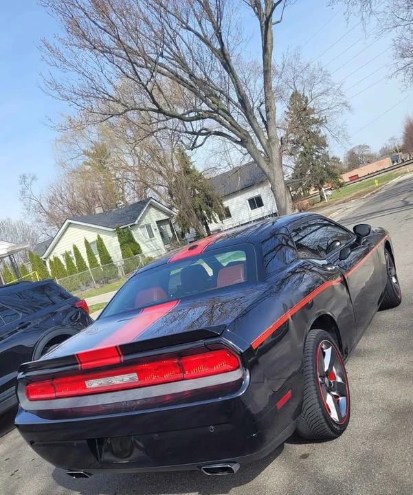 2013 Dodge Challenger - Image 4 of 19