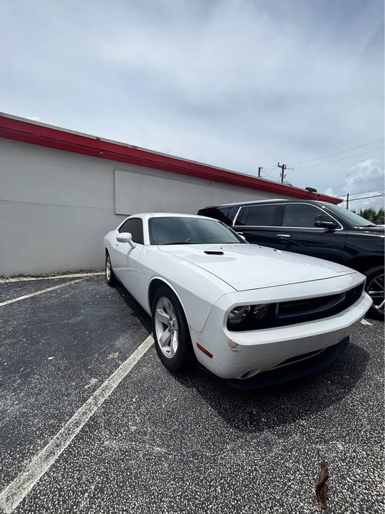 2013 Dodge Challenger 3rd Gen - Image 3 of 6