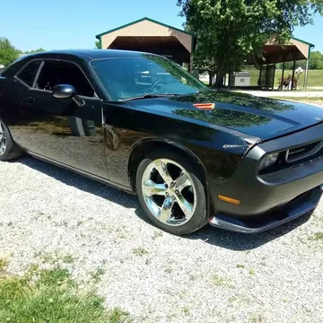 2013 Dodge Challenger SXT Plus Coupe 2D