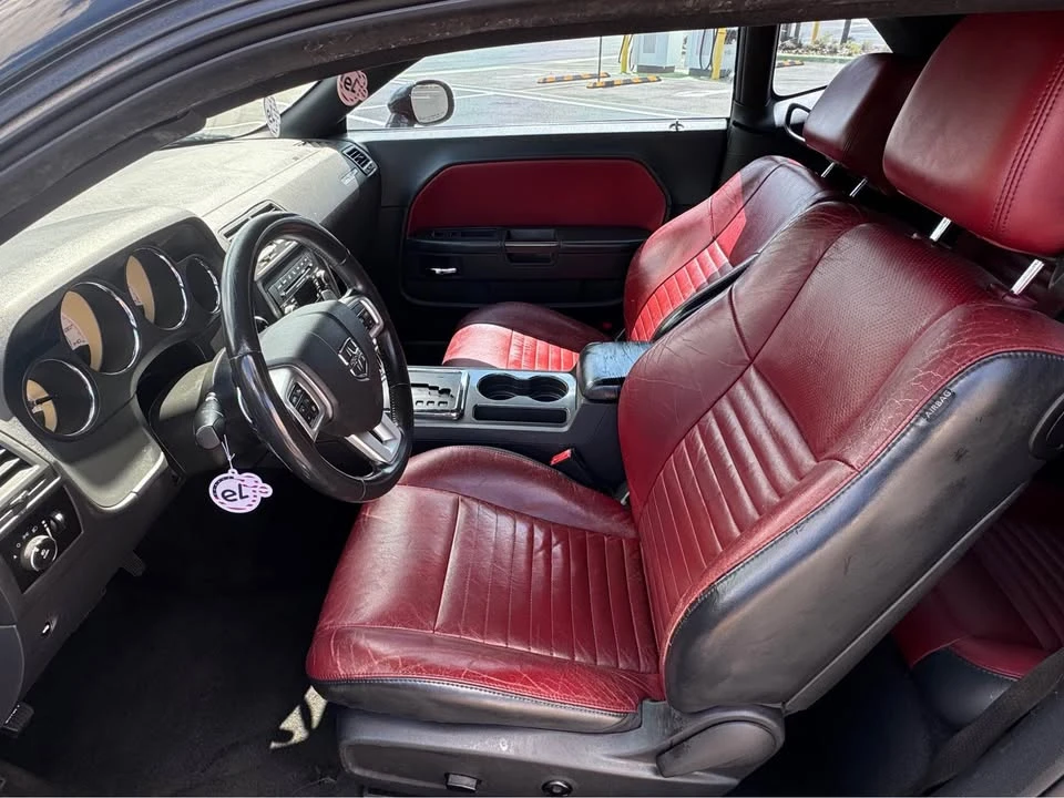 2013 Dodge Challenger 3rd Gen - Image 6 of 11