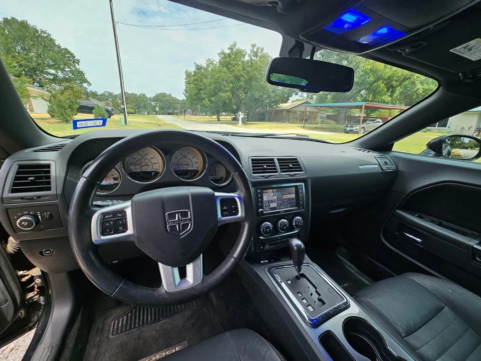 2013 Dodge Challenger 3rd Gen - Image 2 of 3