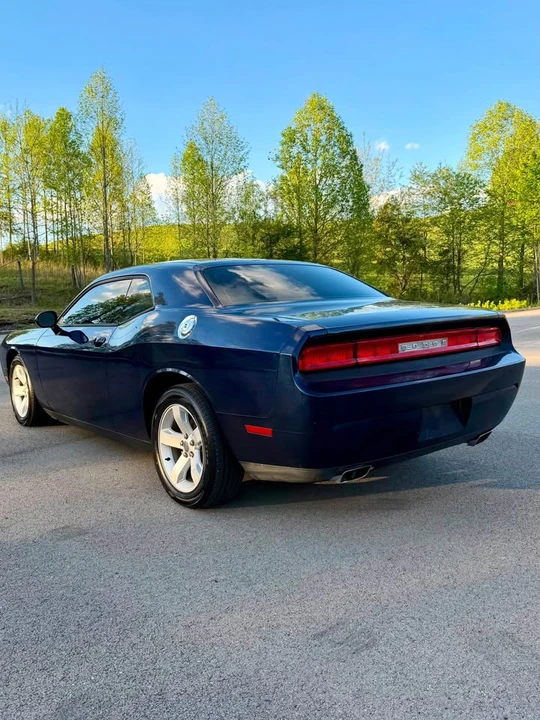 2013 Dodge Challenger 3rd Gen - Image 13 of 18