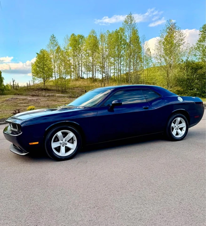 2013 Dodge Challenger 3rd Gen - Image 16 of 18