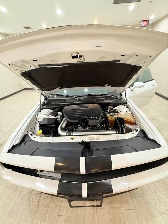 2013 Dodge Challenger 3rd Gen - Image 16 of 17