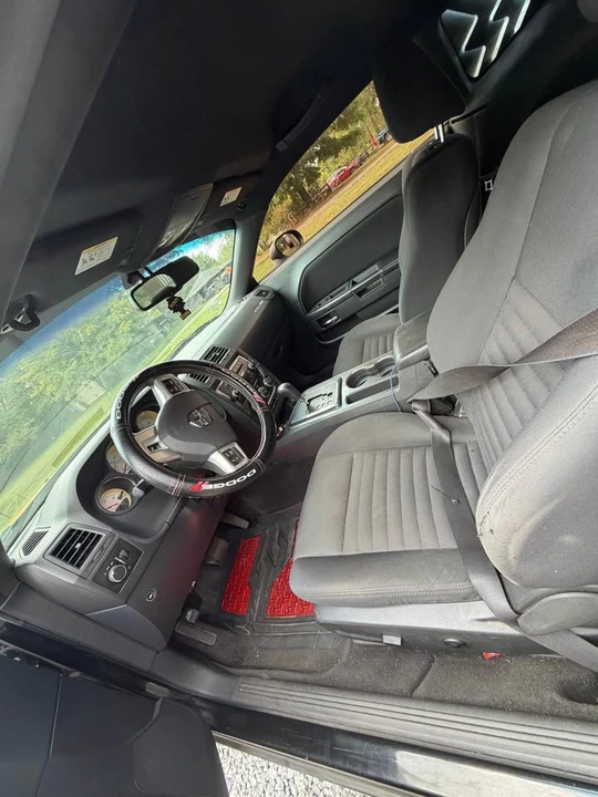 2013 Dodge Challenger 3rd Gen - Image 5 of 6