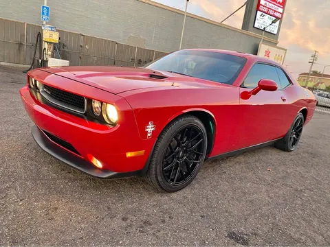 2013 Dodge Challenger SXT Plus