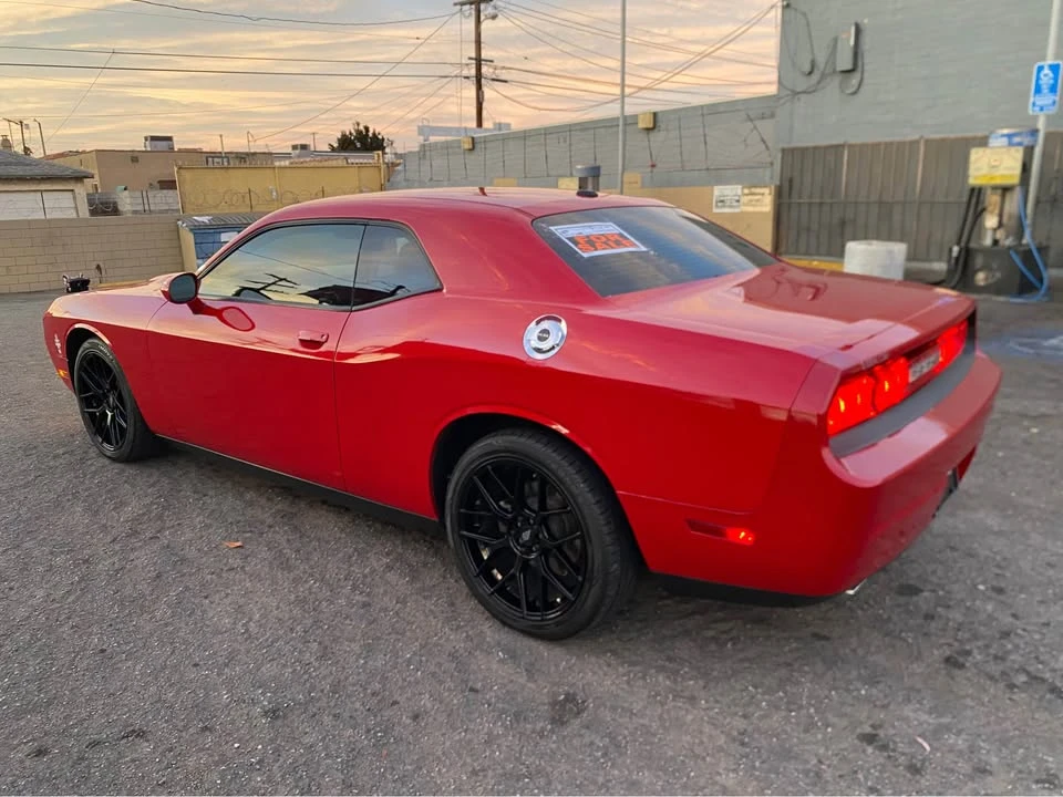 2013 Dodge Challenger 3rd Gen - Image 4 of 12