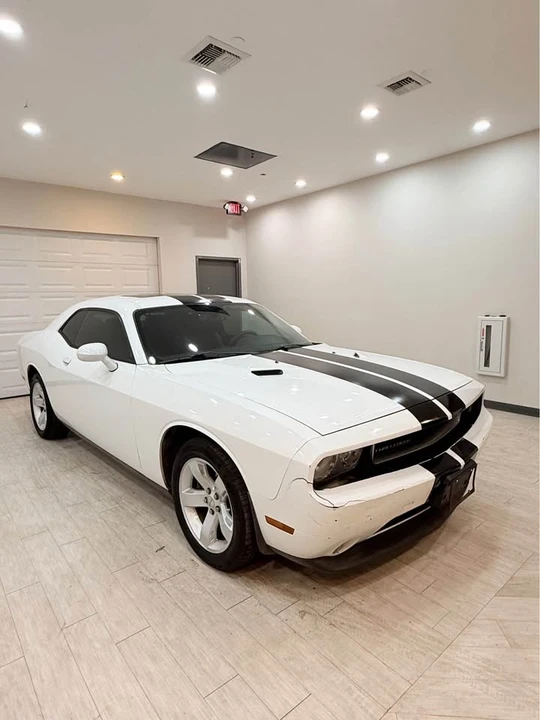 2013 Dodge Challenger 3rd Gen - Image 6 of 17