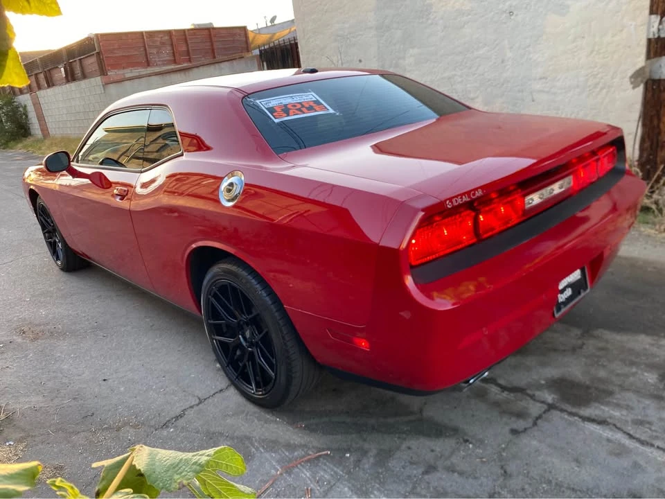 2013 Dodge Challenger 3rd Gen - Image 4 of 12